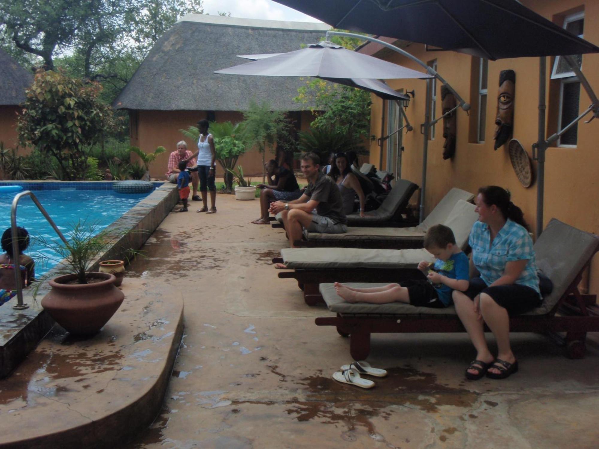 Normann Safari Bush Lodge พาลาบอร์วา ภายนอก รูปภาพ