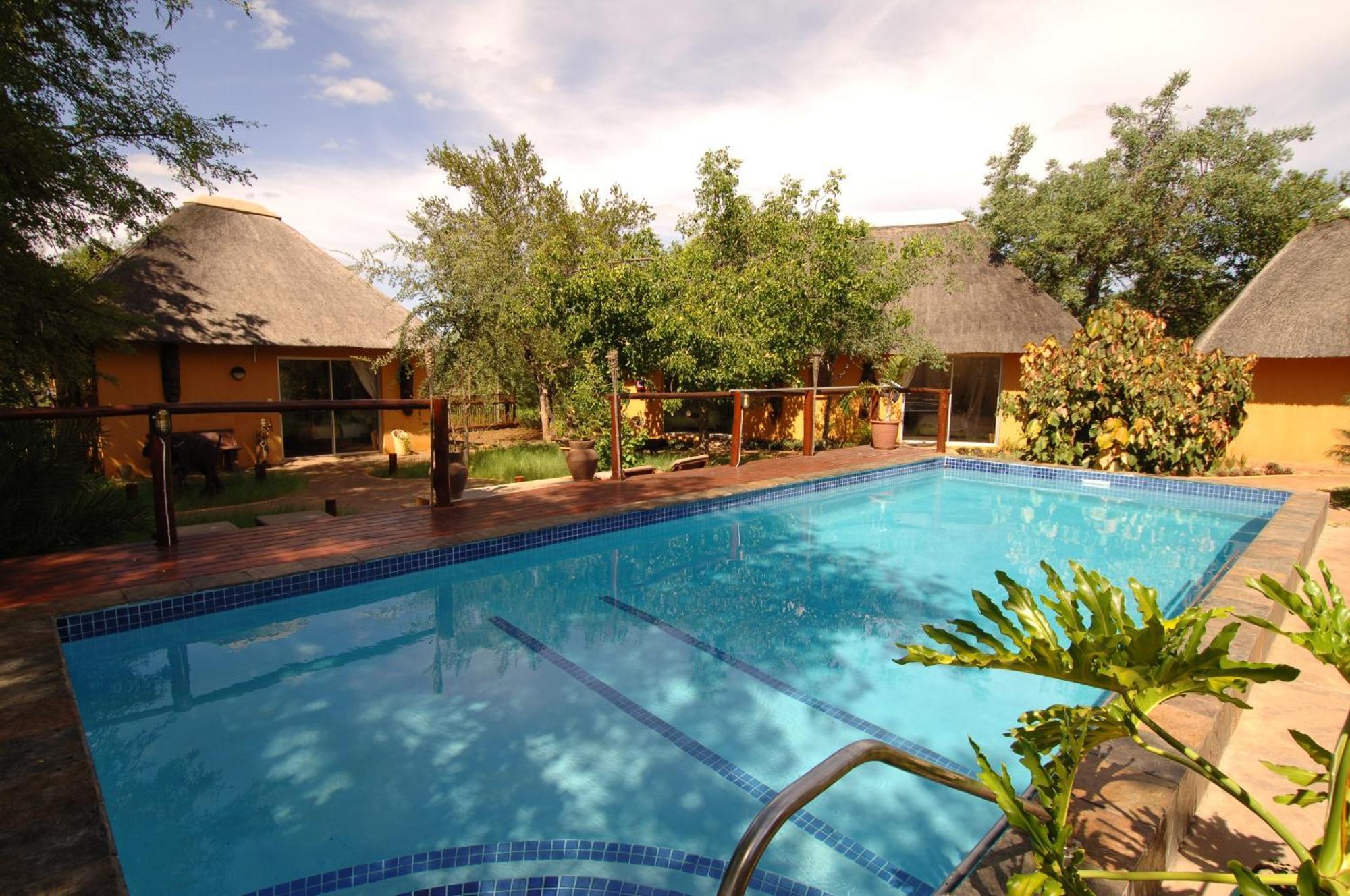 Normann Safari Bush Lodge พาลาบอร์วา ภายนอก รูปภาพ