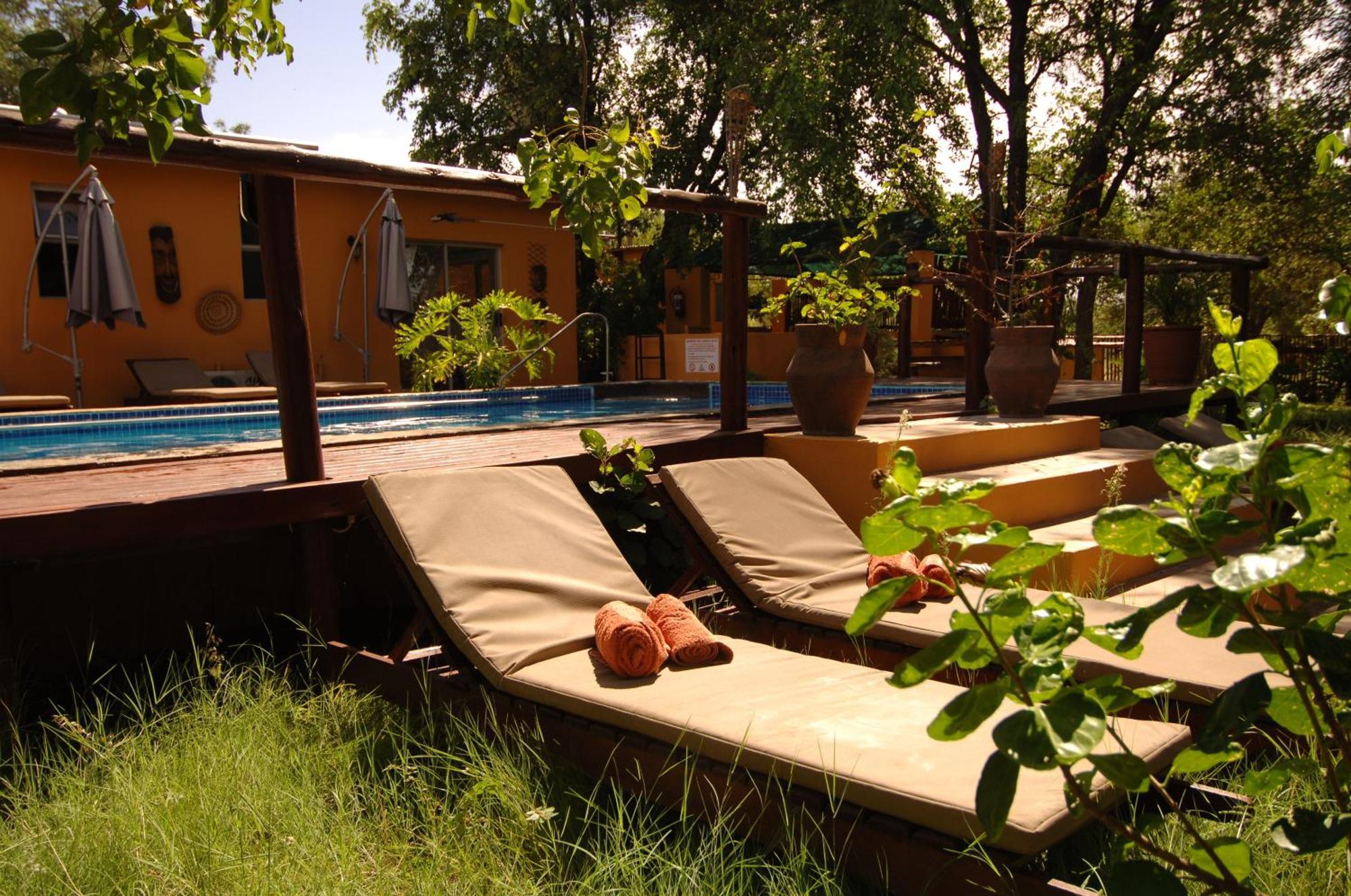 Normann Safari Bush Lodge พาลาบอร์วา ภายนอก รูปภาพ