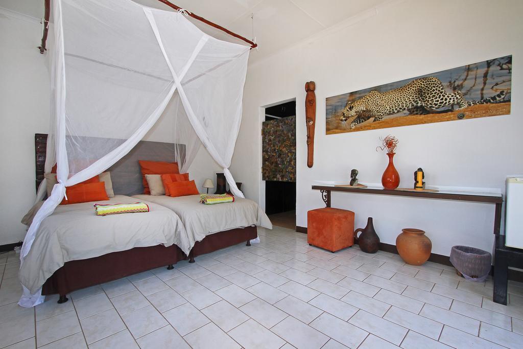 Normann Safari Bush Lodge พาลาบอร์วา ห้อง รูปภาพ