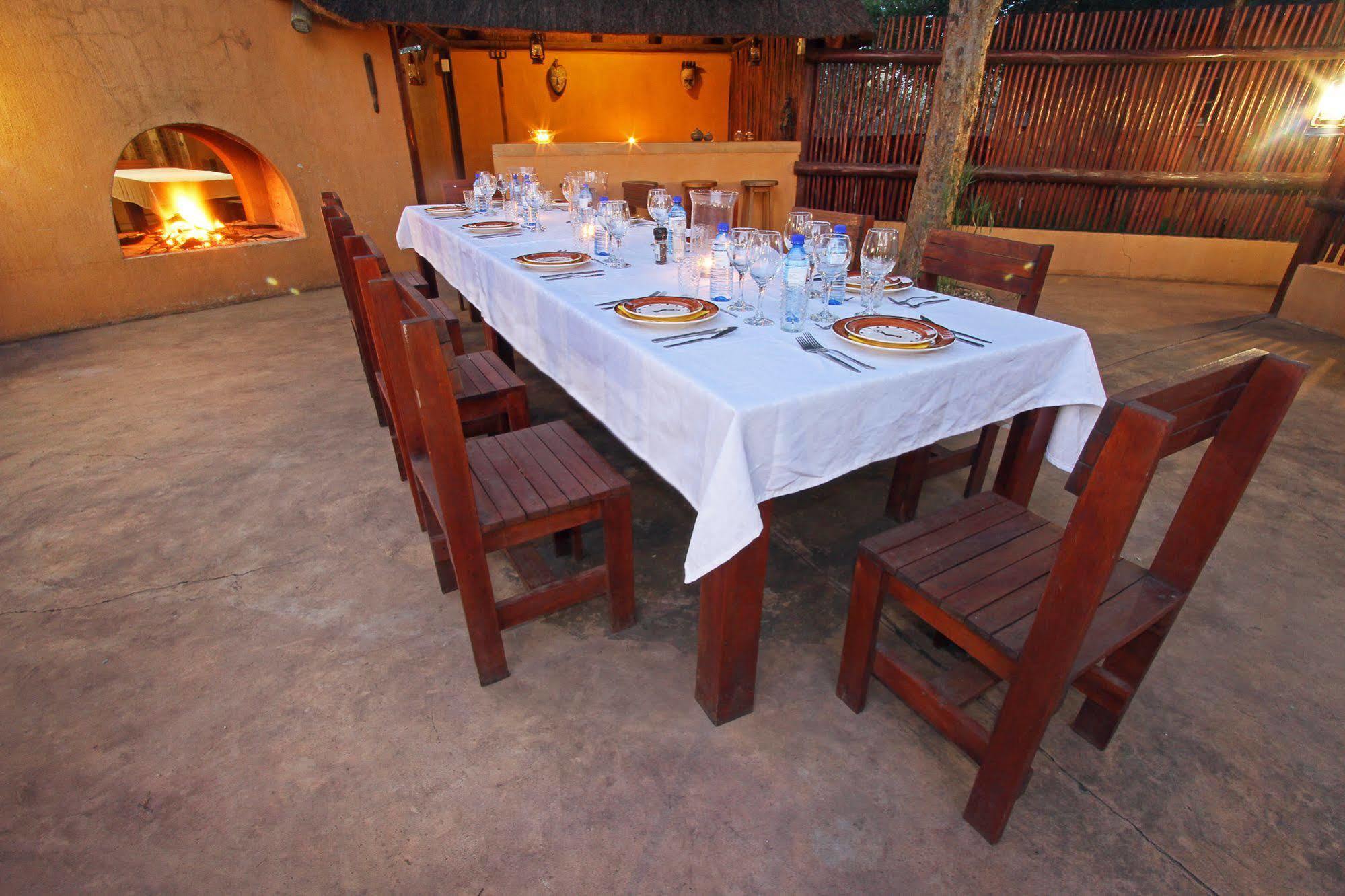 Normann Safari Bush Lodge พาลาบอร์วา ภายนอก รูปภาพ